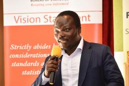 Dr. Dickson Wandeda, UoN Lecturer presenting research paper at the Financial Inclusion Conference